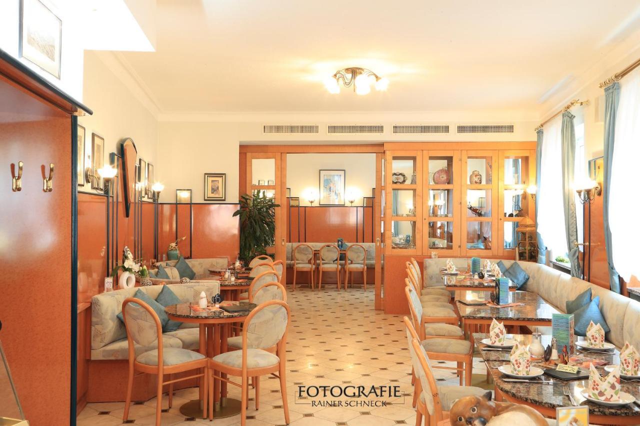 凯尔海姆 Cafe Am Donautor酒店 外观 照片